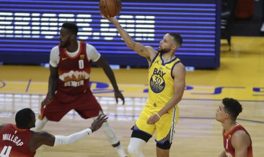 NBA : Stephen Curry et les Warriors démontent les Nuggets