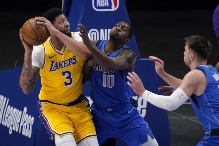 NBA : Retour compliqué d’Anthony Davis sur le parquet
