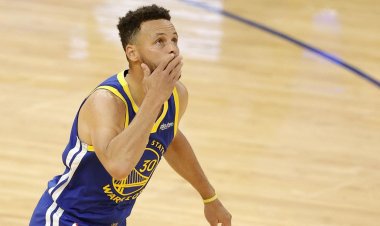 NBA : Steph Curry plante un nouveau record All-Time!