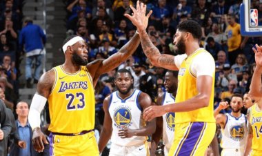 NBA : Les Lakers s'imposent sur le fil contre Houston !