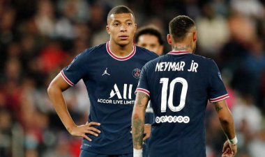 PSG : après leur engueulade, Kylian Mbappé et Neymar se sont expliqués!