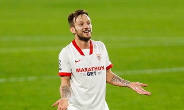Ivan Rakitic fait acte de candidature au PSG