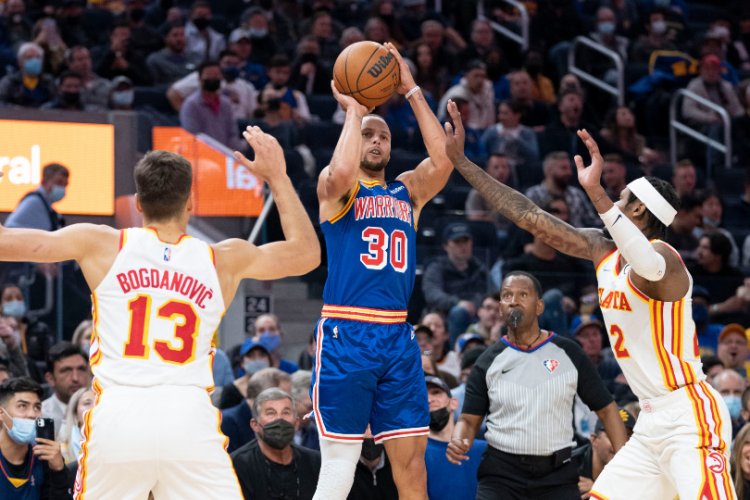NBA : Auteur de 50 points en 35 minutes, Steph Curry porte les Warriors