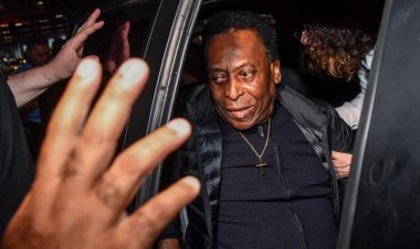 Depuis l'hôpital, Pelé donne des nouvelles rassurantes!